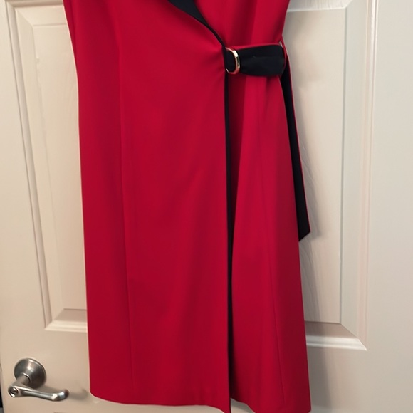 Calvin Klein red apple dress with black details size 8 like new - Picture 13 of 14